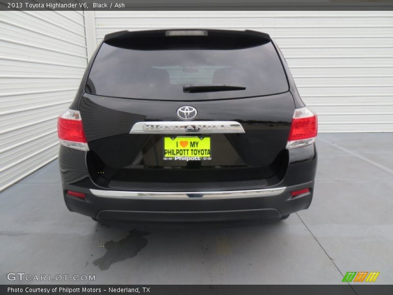 Black / Ash 2013 Toyota Highlander V6