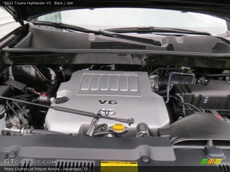 Black / Ash 2013 Toyota Highlander V6