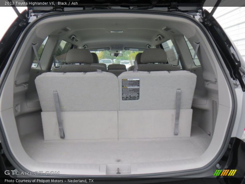 Black / Ash 2013 Toyota Highlander V6
