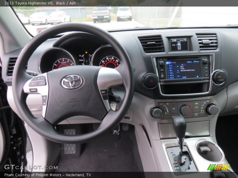 Black / Ash 2013 Toyota Highlander V6