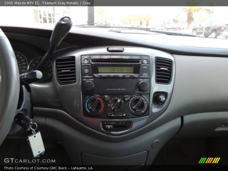 Titanium Gray Metallic / Gray 2005 Mazda MPV ES