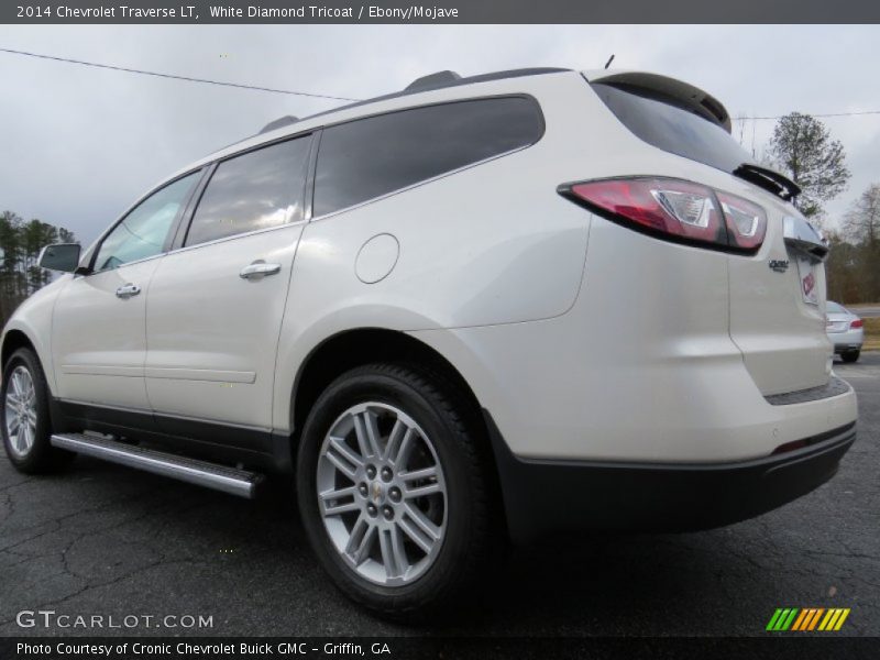 White Diamond Tricoat / Ebony/Mojave 2014 Chevrolet Traverse LT