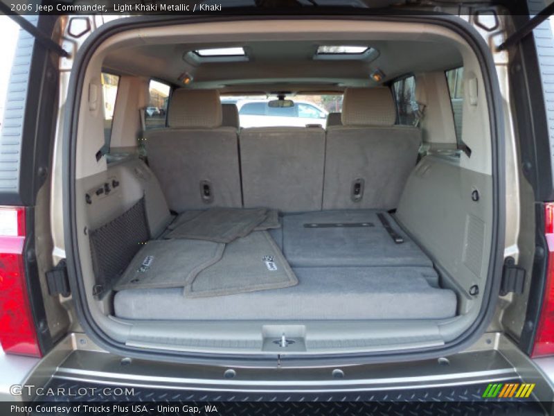 Light Khaki Metallic / Khaki 2006 Jeep Commander