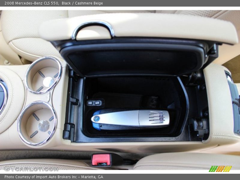 Black / Cashmere Beige 2008 Mercedes-Benz CLS 550