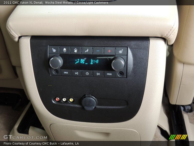 Mocha Steel Metallic / Cocoa/Light Cashmere 2011 GMC Yukon XL Denali