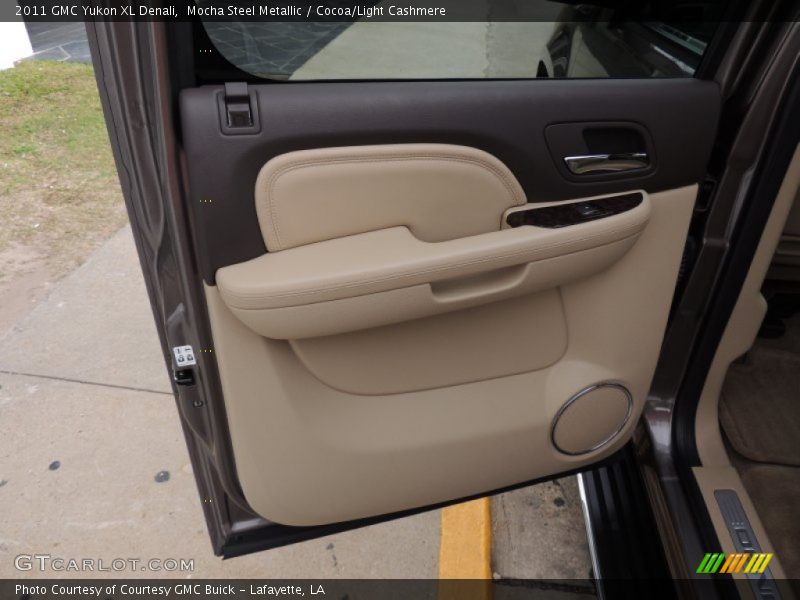 Mocha Steel Metallic / Cocoa/Light Cashmere 2011 GMC Yukon XL Denali