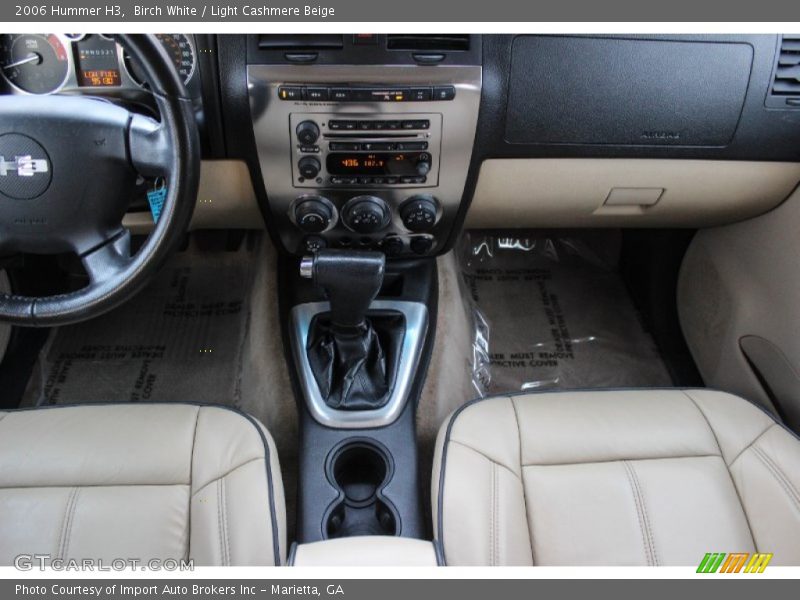 Birch White / Light Cashmere Beige 2006 Hummer H3