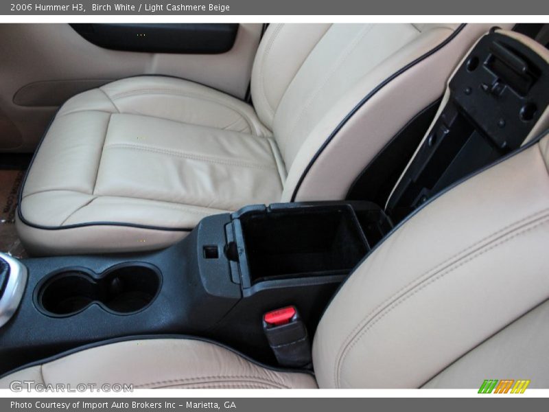Birch White / Light Cashmere Beige 2006 Hummer H3