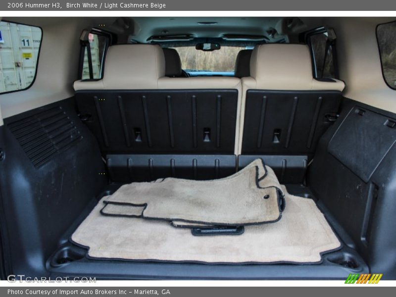 Birch White / Light Cashmere Beige 2006 Hummer H3