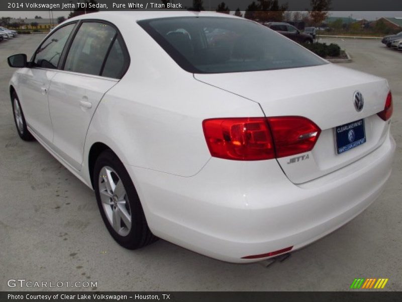 Pure White / Titan Black 2014 Volkswagen Jetta TDI Sedan
