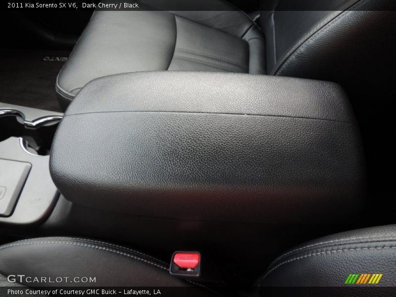 Dark Cherry / Black 2011 Kia Sorento SX V6