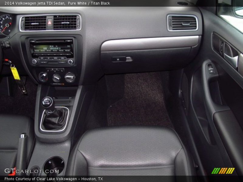 Pure White / Titan Black 2014 Volkswagen Jetta TDI Sedan