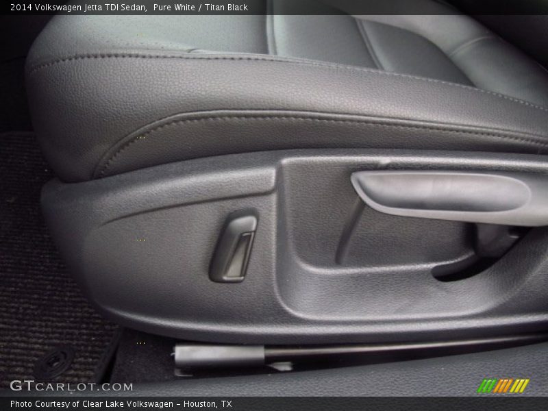 Pure White / Titan Black 2014 Volkswagen Jetta TDI Sedan