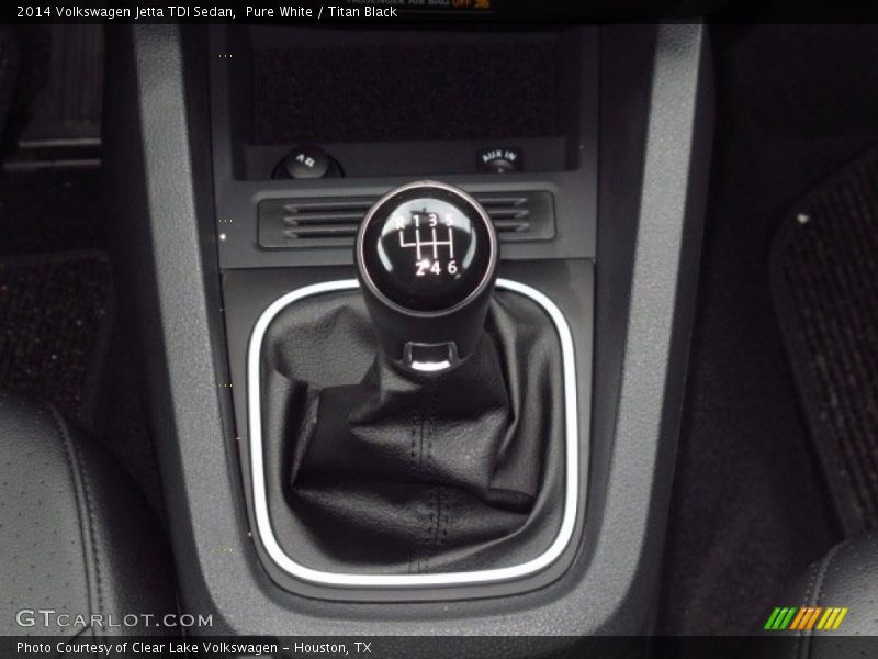 Pure White / Titan Black 2014 Volkswagen Jetta TDI Sedan