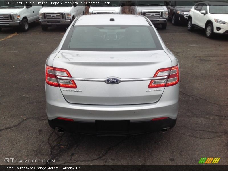 Ingot Silver Metallic / Charcoal Black 2013 Ford Taurus Limited