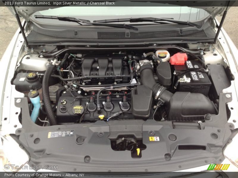 Ingot Silver Metallic / Charcoal Black 2013 Ford Taurus Limited