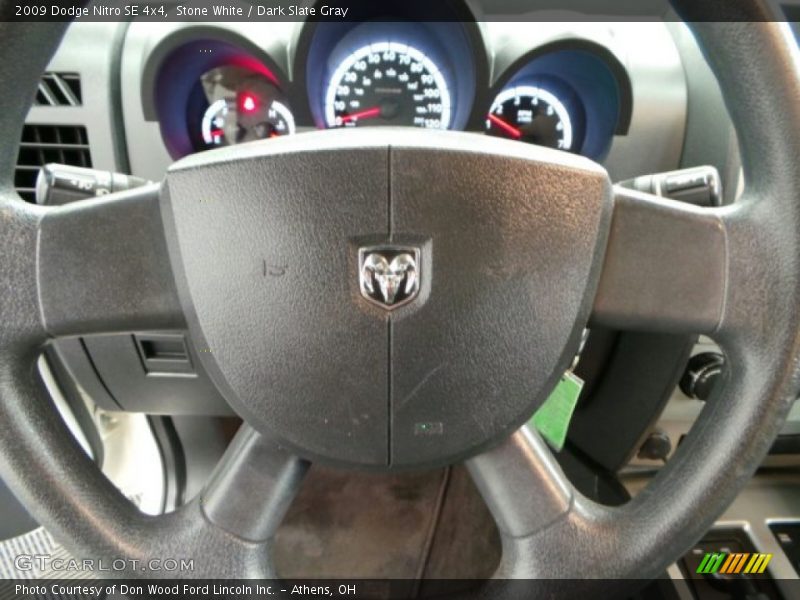 Stone White / Dark Slate Gray 2009 Dodge Nitro SE 4x4