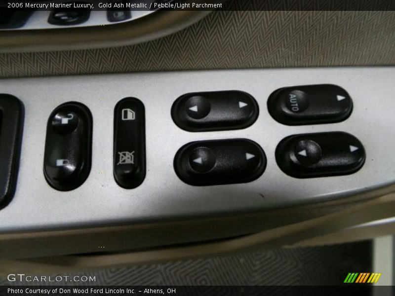 Gold Ash Metallic / Pebble/Light Parchment 2006 Mercury Mariner Luxury