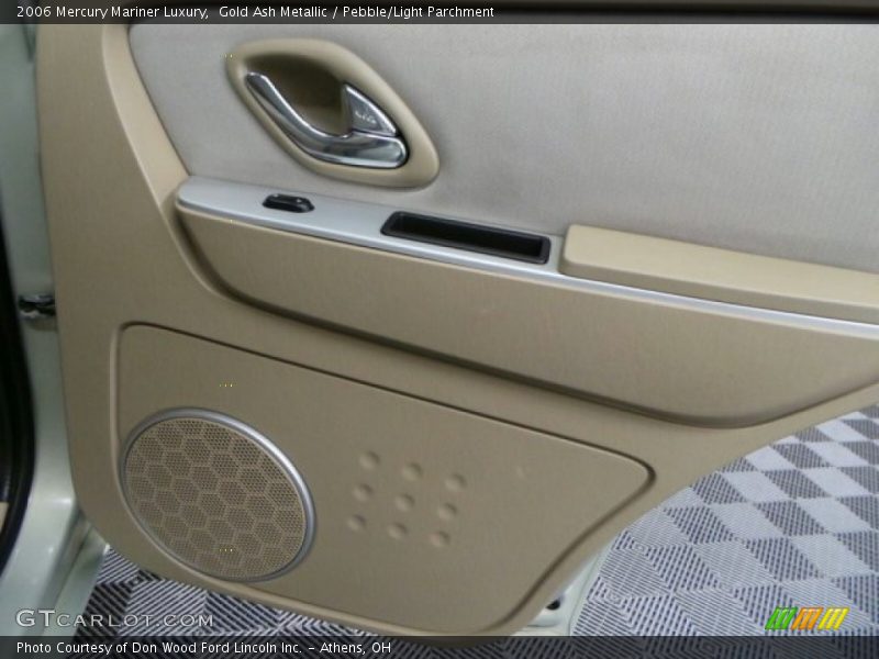 Gold Ash Metallic / Pebble/Light Parchment 2006 Mercury Mariner Luxury