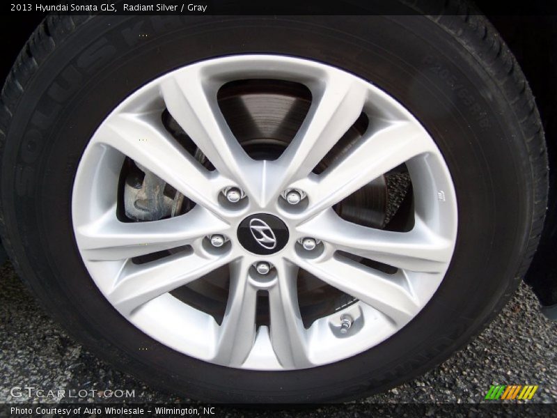 Radiant Silver / Gray 2013 Hyundai Sonata GLS