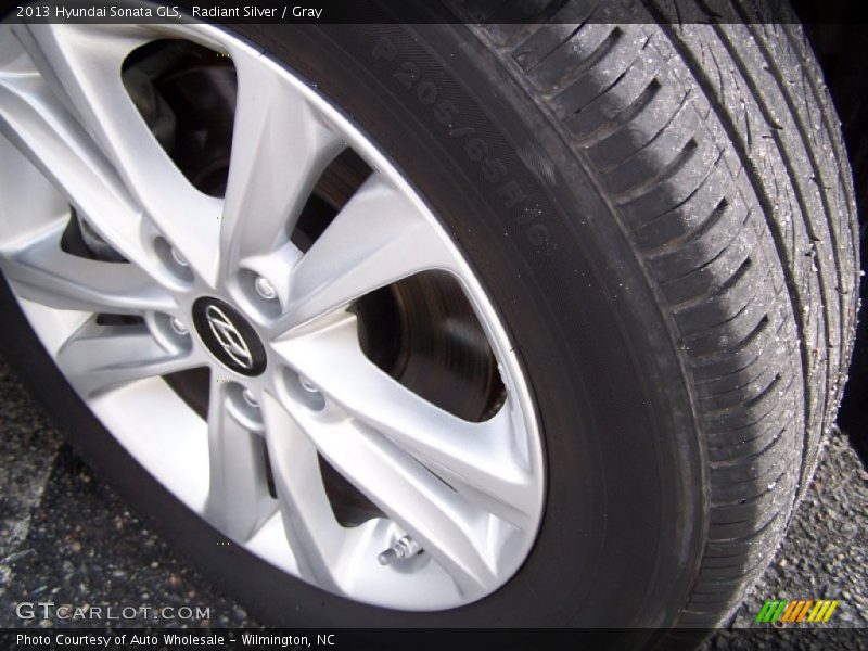Radiant Silver / Gray 2013 Hyundai Sonata GLS