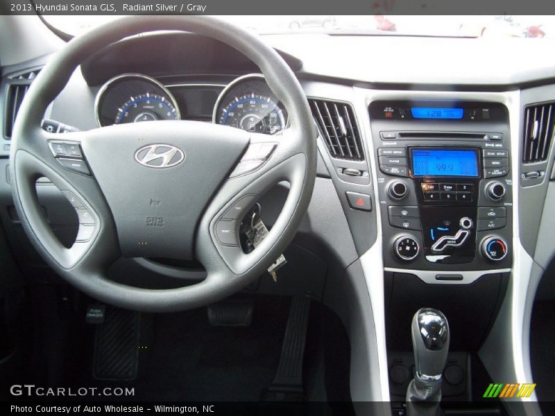Radiant Silver / Gray 2013 Hyundai Sonata GLS