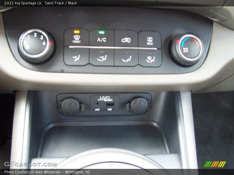 Sand Track / Black 2013 Kia Sportage LX