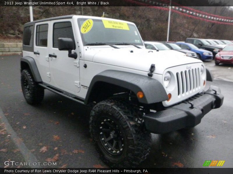 Bright White / Black 2013 Jeep Wrangler Unlimited Sport 4x4