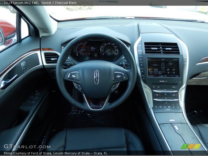 Dashboard of 2014 MKZ FWD