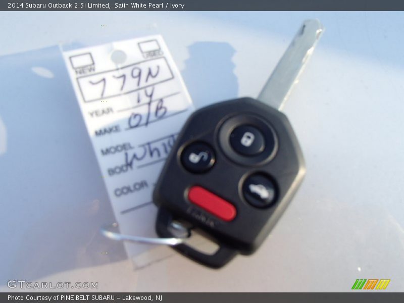 Satin White Pearl / Ivory 2014 Subaru Outback 2.5i Limited