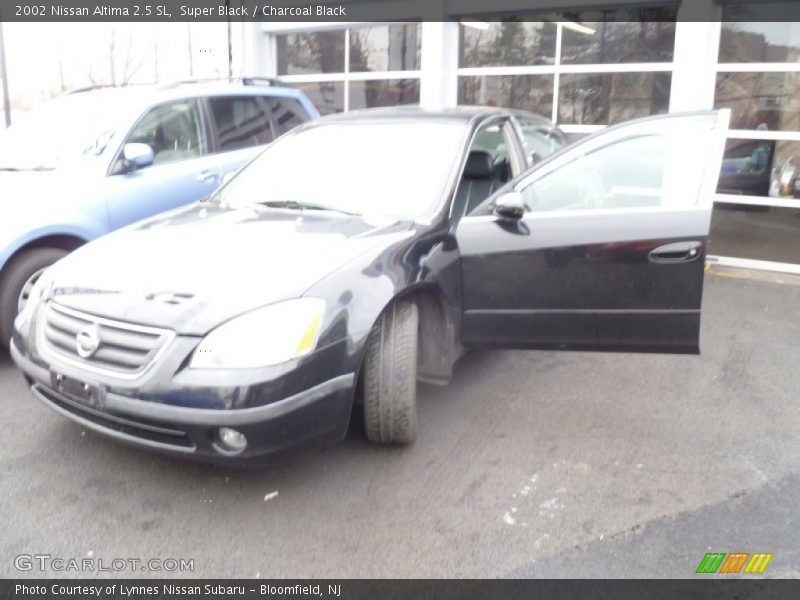Super Black / Charcoal Black 2002 Nissan Altima 2.5 SL