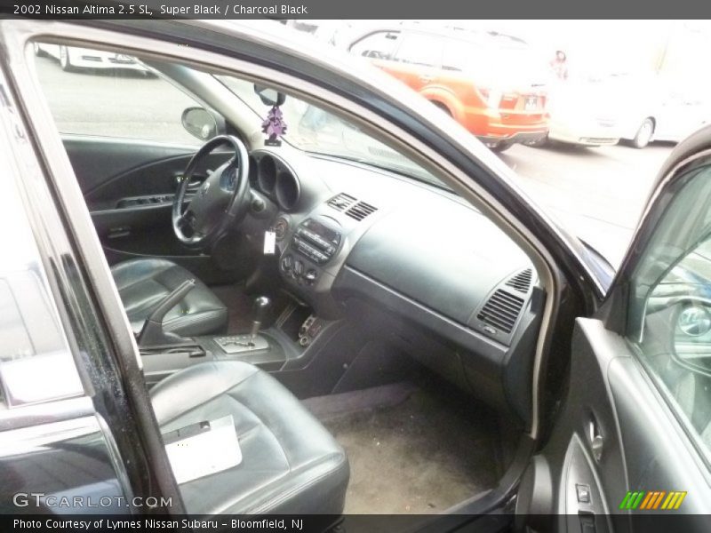 Super Black / Charcoal Black 2002 Nissan Altima 2.5 SL
