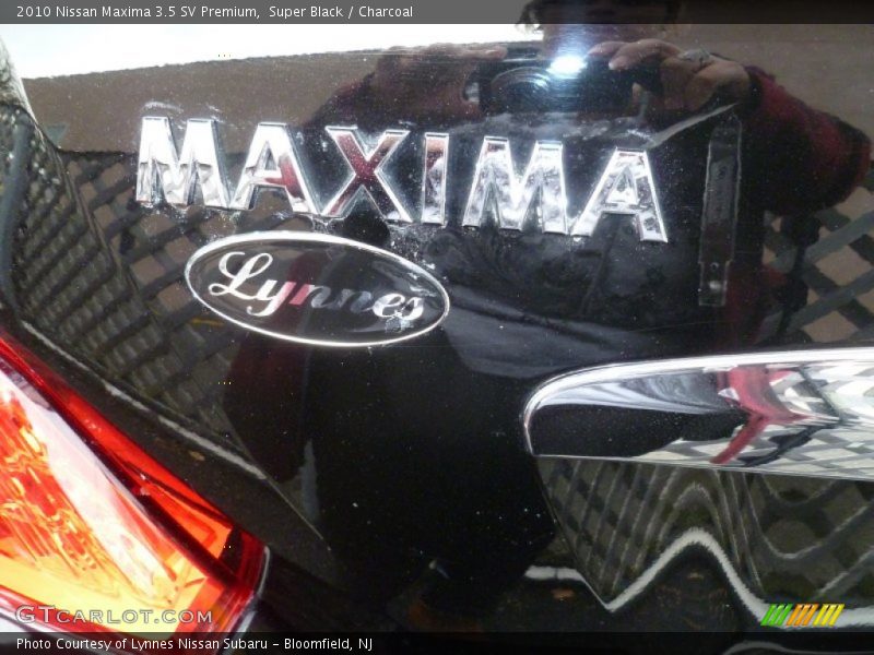 Super Black / Charcoal 2010 Nissan Maxima 3.5 SV Premium