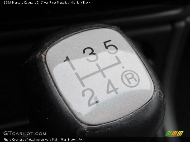 Silver Frost Metallic / Midnight Black 1999 Mercury Cougar V6