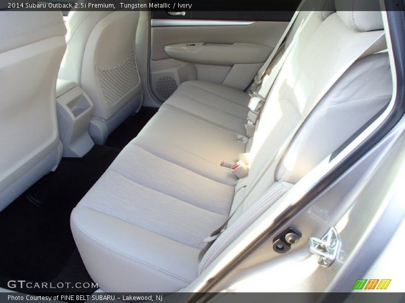 Tungsten Metallic / Ivory 2014 Subaru Outback 2.5i Premium