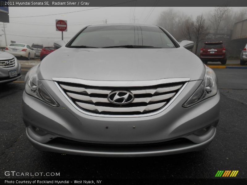 Radiant Silver / Gray 2011 Hyundai Sonata SE