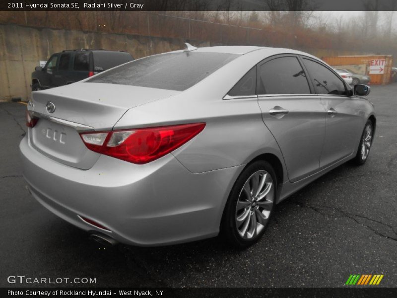 Radiant Silver / Gray 2011 Hyundai Sonata SE