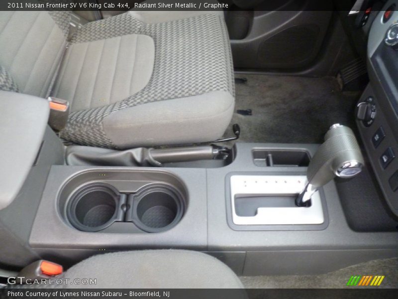 Radiant Silver Metallic / Graphite 2011 Nissan Frontier SV V6 King Cab 4x4