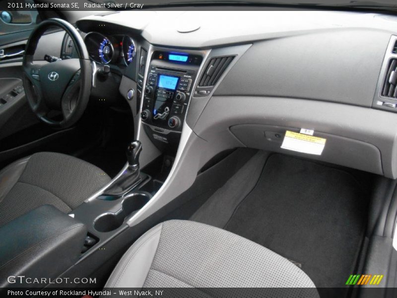 Radiant Silver / Gray 2011 Hyundai Sonata SE
