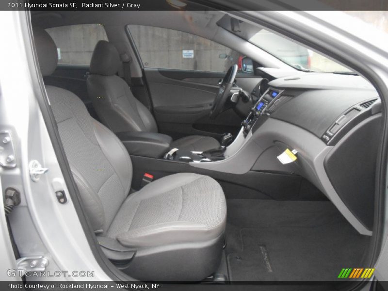 Radiant Silver / Gray 2011 Hyundai Sonata SE