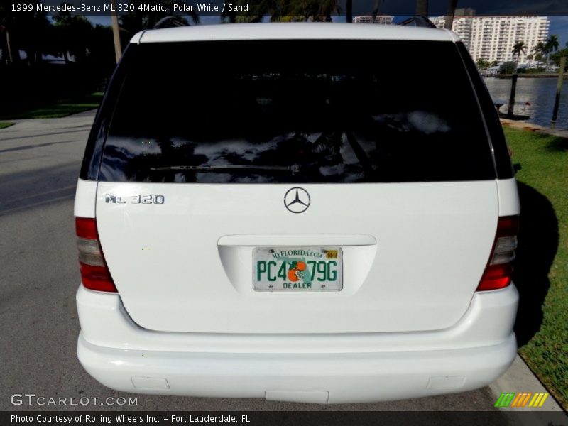 Polar White / Sand 1999 Mercedes-Benz ML 320 4Matic