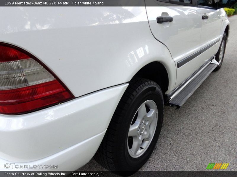 Polar White / Sand 1999 Mercedes-Benz ML 320 4Matic