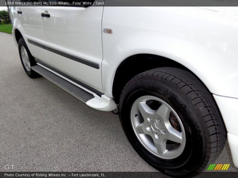 Polar White / Sand 1999 Mercedes-Benz ML 320 4Matic