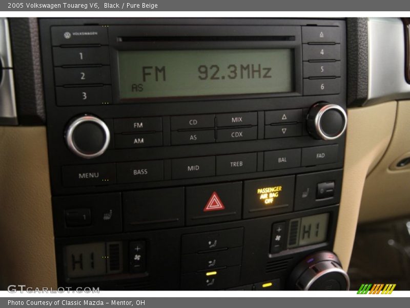 Black / Pure Beige 2005 Volkswagen Touareg V6