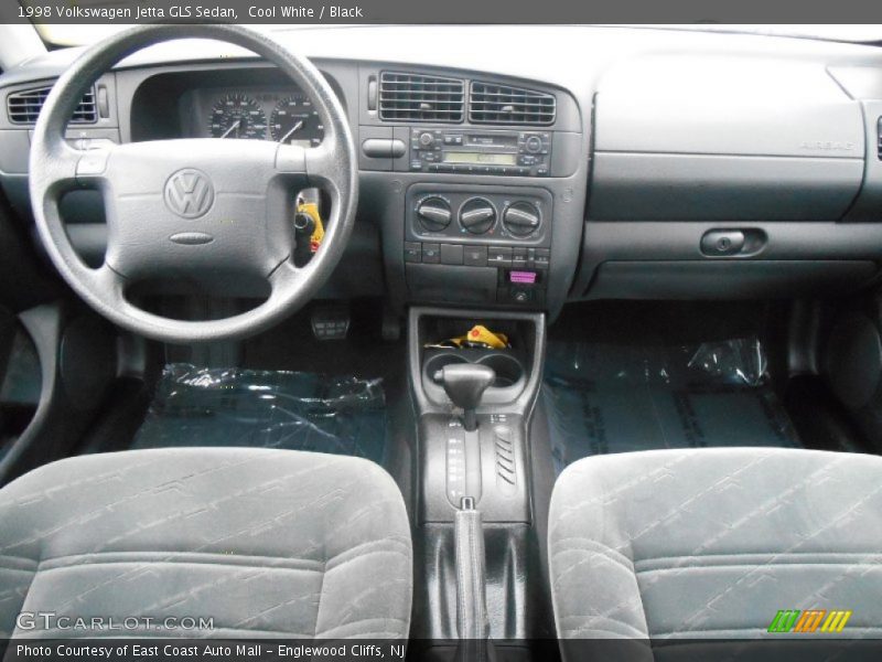 Dashboard of 1998 Jetta GLS Sedan