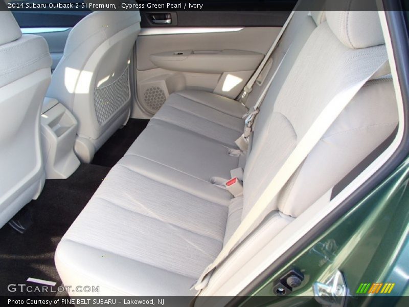 Cypress Green Pearl / Ivory 2014 Subaru Outback 2.5i Premium
