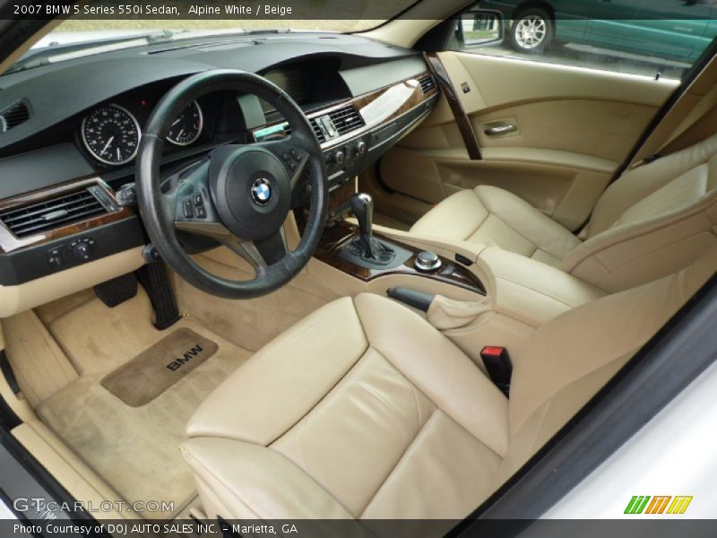 Alpine White / Beige 2007 BMW 5 Series 550i Sedan