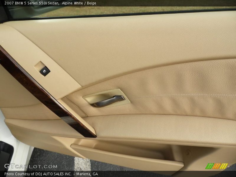 Alpine White / Beige 2007 BMW 5 Series 550i Sedan