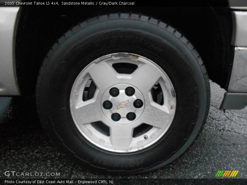 Sandstone Metallic / Gray/Dark Charcoal 2005 Chevrolet Tahoe LS 4x4