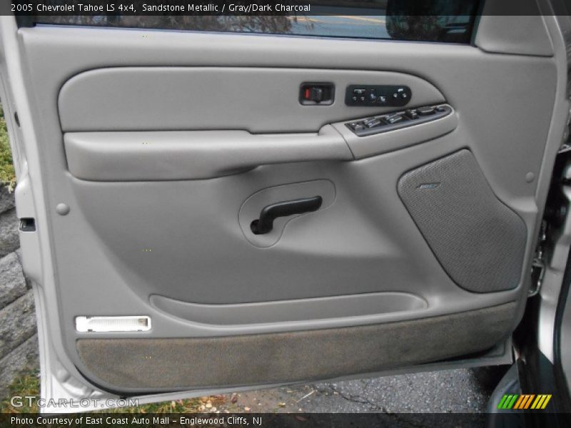 Sandstone Metallic / Gray/Dark Charcoal 2005 Chevrolet Tahoe LS 4x4